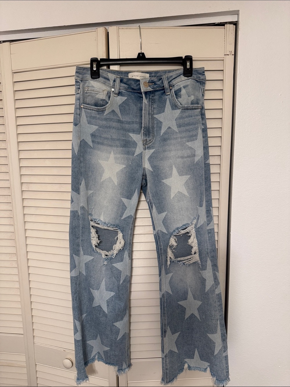 Risen Jeans Light Wash Denim with stars, distressing and frayed hem - Size 11/30